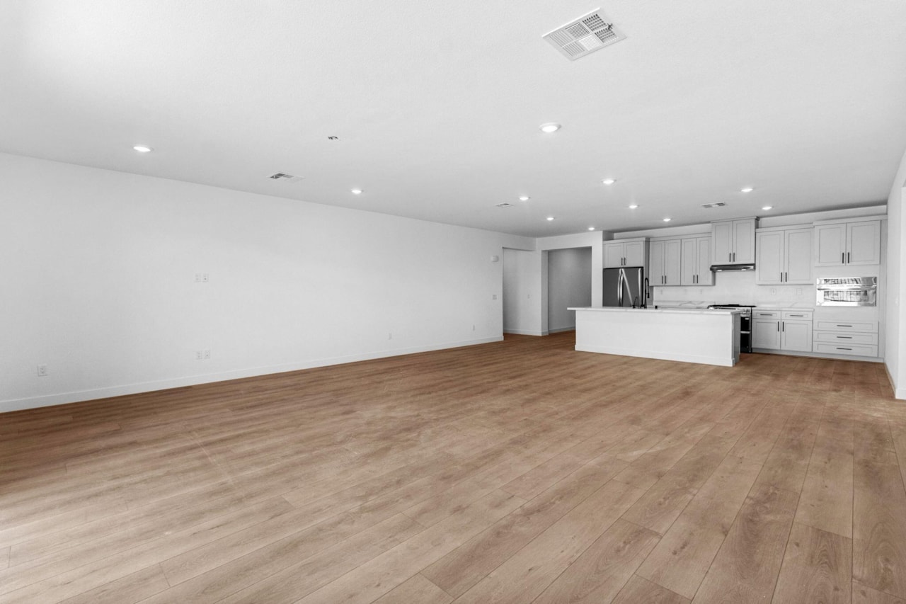 590 S Cecita Way Way St George, UT 84770 home for sale, MLS#25-260852 - Erika Rogers Photo 8