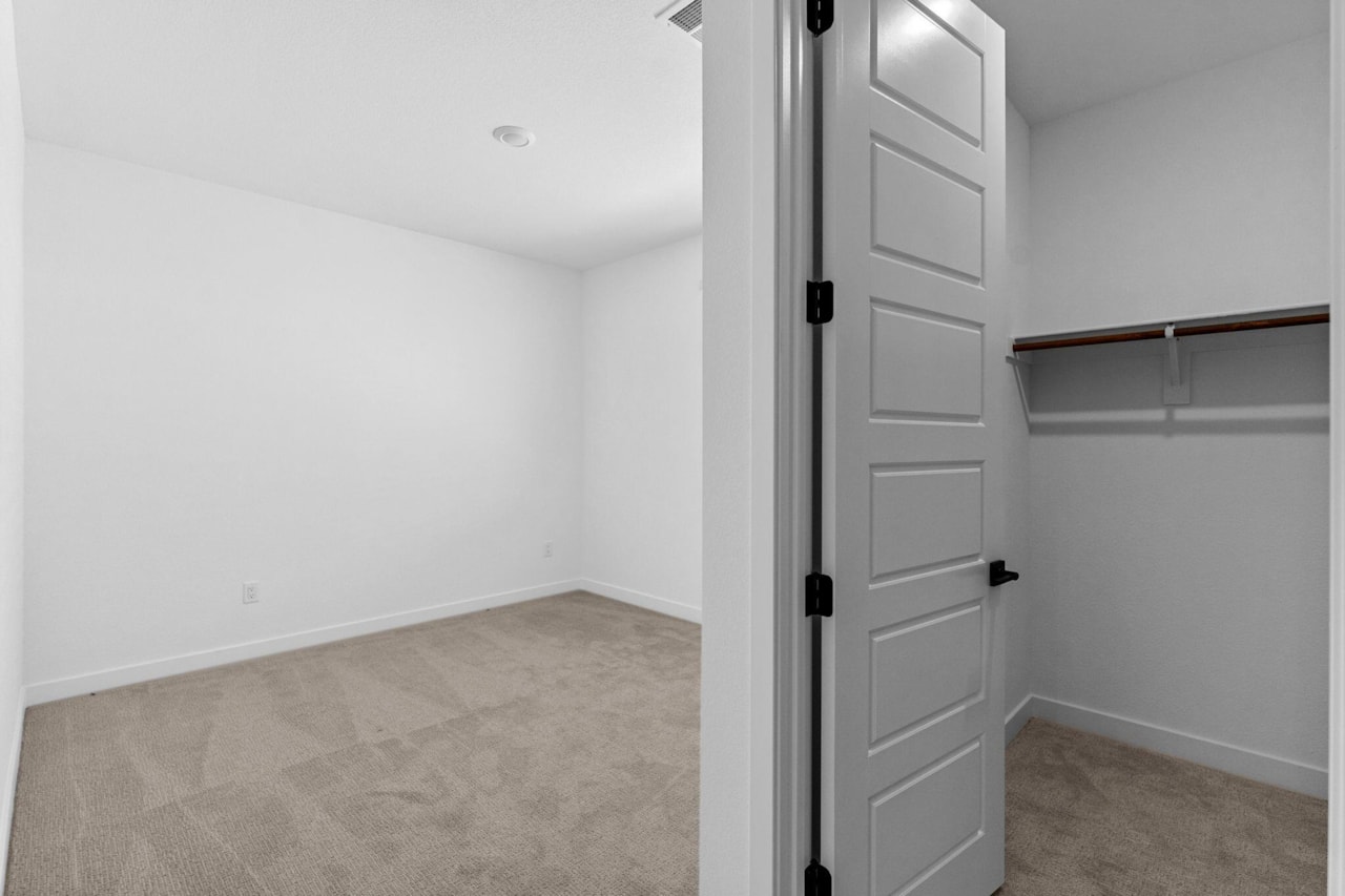 590 S Cecita Way Way St George, UT 84770 home for sale, MLS#25-260852 - Erika Rogers Photo 17