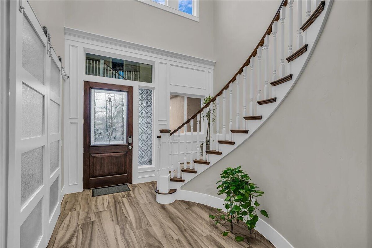 2434 E 3860  S St George, UT 84790 home for sale, MLS#25-265531 - Erika Rogers Photo 10