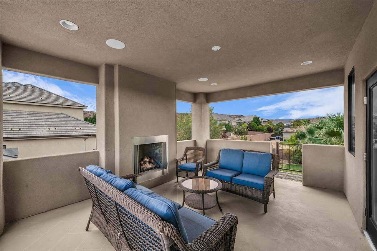 2434 E 3860  S St George, UT 84790 home for sale, MLS#25-265531 - Erika Rogers Photo 47