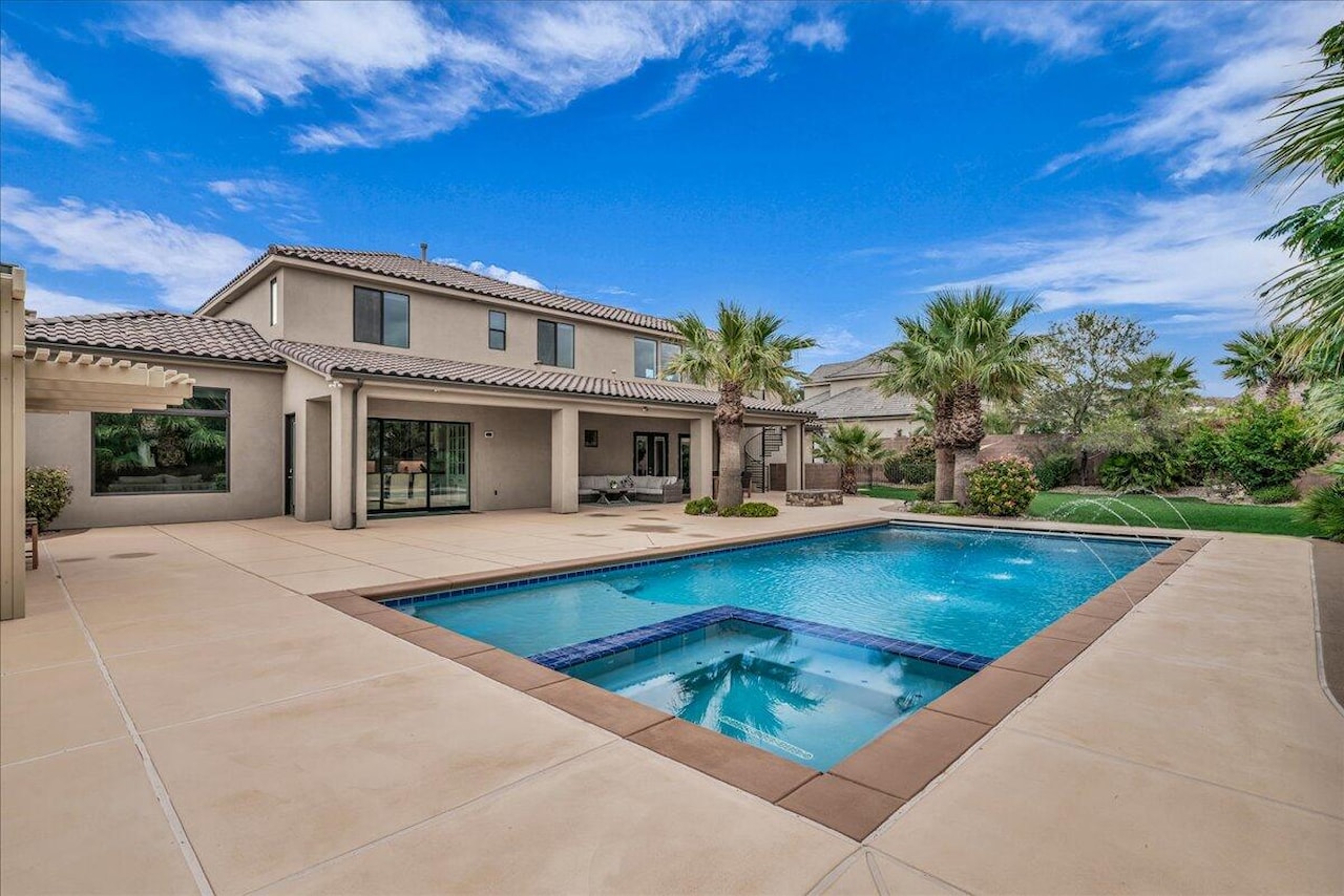 2434 E 3860  S St George, UT 84790 home for sale, MLS#25-265531 - Erika Rogers Photo 55