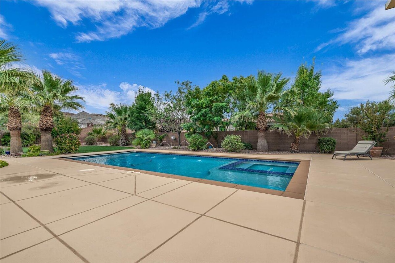 2434 E 3860  S St George, UT 84790 home for sale, MLS#25-265531 - Erika Rogers Photo 57