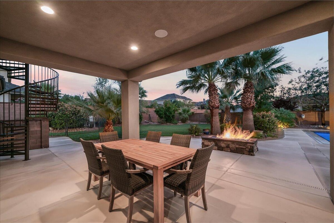 2434 E 3860  S St George, UT 84790 home for sale, MLS#25-265531 - Erika Rogers Photo 70