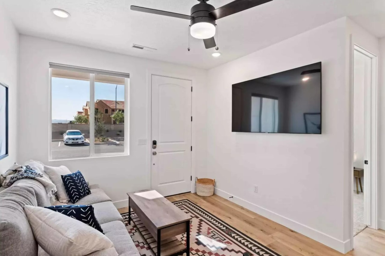 710 W Akoya Pearl #74 St George, UT 84790 condo for sale, MLS#25-259207 - Erika Rogers Photo 4