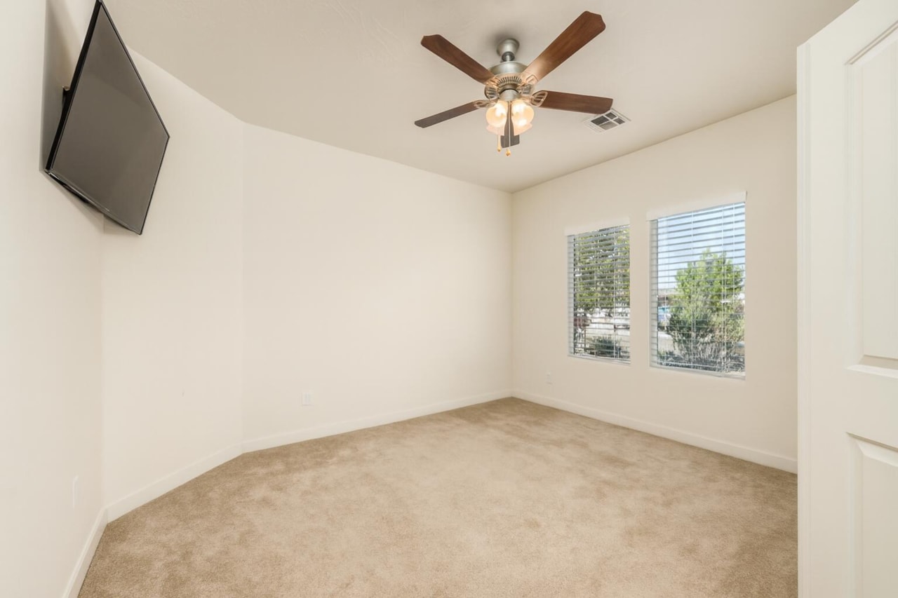 3250 E Sugar Maple St George, UT 84790 home for sale, MLS#25-265597 - Erika Rogers Photo 18