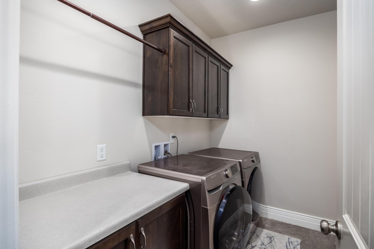 3250 E Sugar Maple St George, UT 84790 home for sale, MLS#25-265597 - Erika Rogers Photo 19