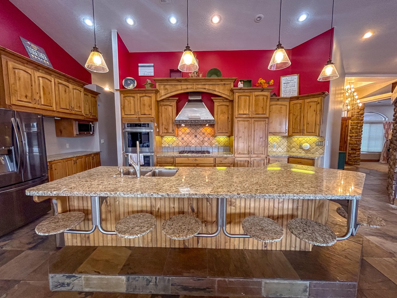 1851 W 5400  N St George, UT 84770 home for sale, MLS#25-265615 - Erika Rogers Photo 6