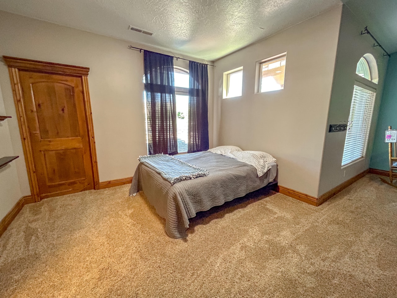 1851 W 5400  N St George, UT 84770 home for sale, MLS#25-265615 - Erika Rogers Photo 24