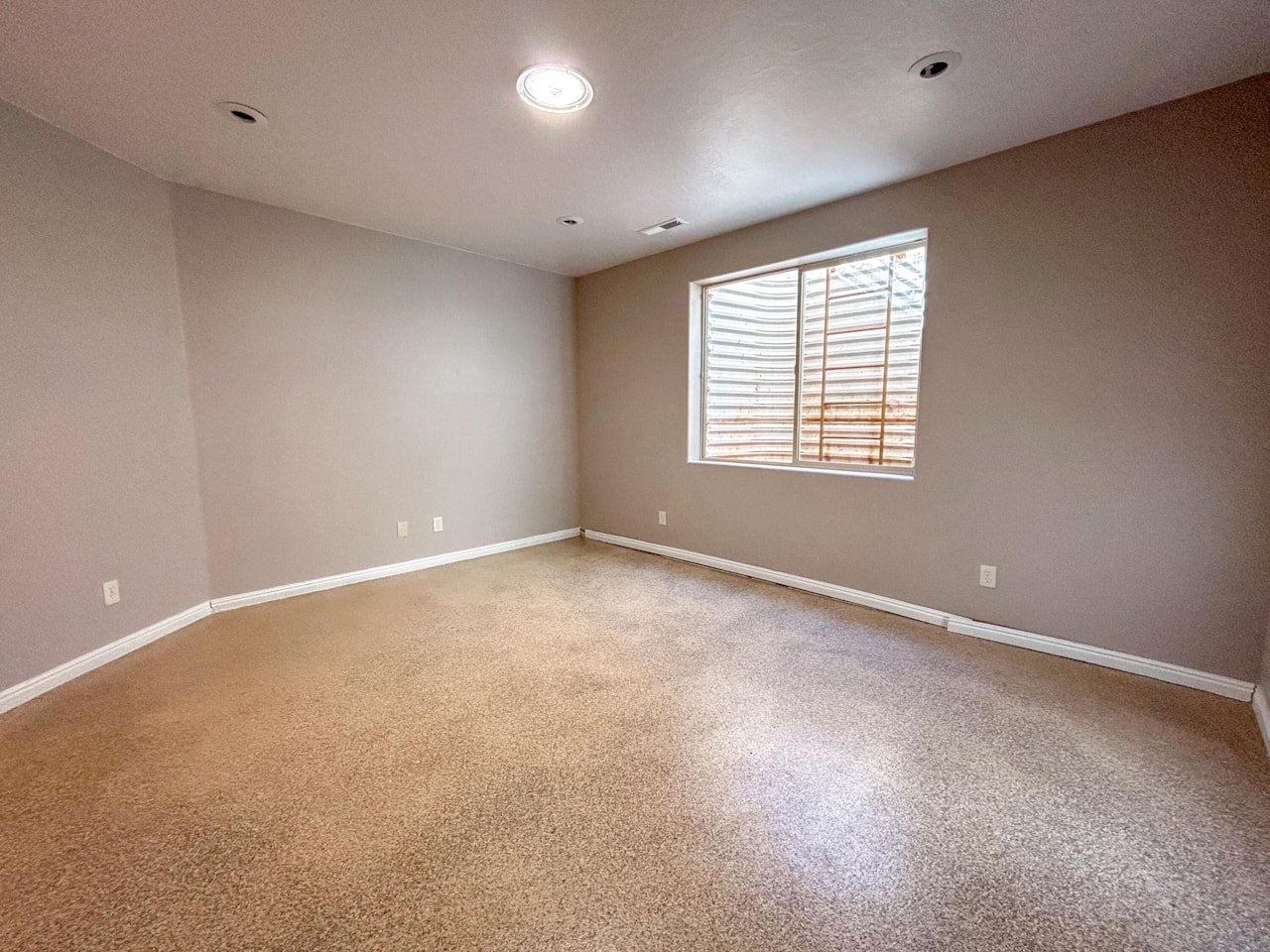 1851 W 5400  N St George, UT 84770 home for sale, MLS#25-265615 - Erika Rogers Photo 46