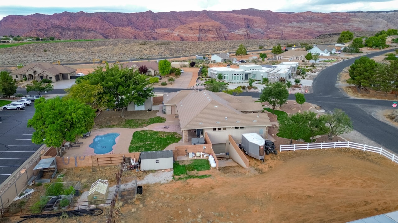 1851 W 5400  N St George, UT 84770 home for sale, MLS#25-265615 - Erika Rogers Photo 58