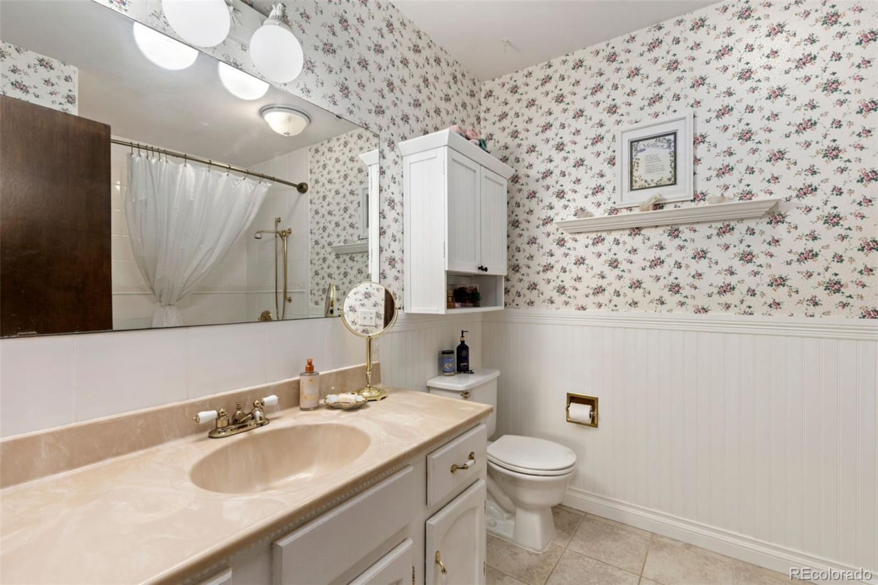 4808 Beverly Dr Berthoud Estates Welcome to your own private haven nestled on a serene 2.4-acre cedar-fenced, treed lot   the... Berthoud Larimer CO 80513 2016702 home for sale $880,000 2016702 Photo 21