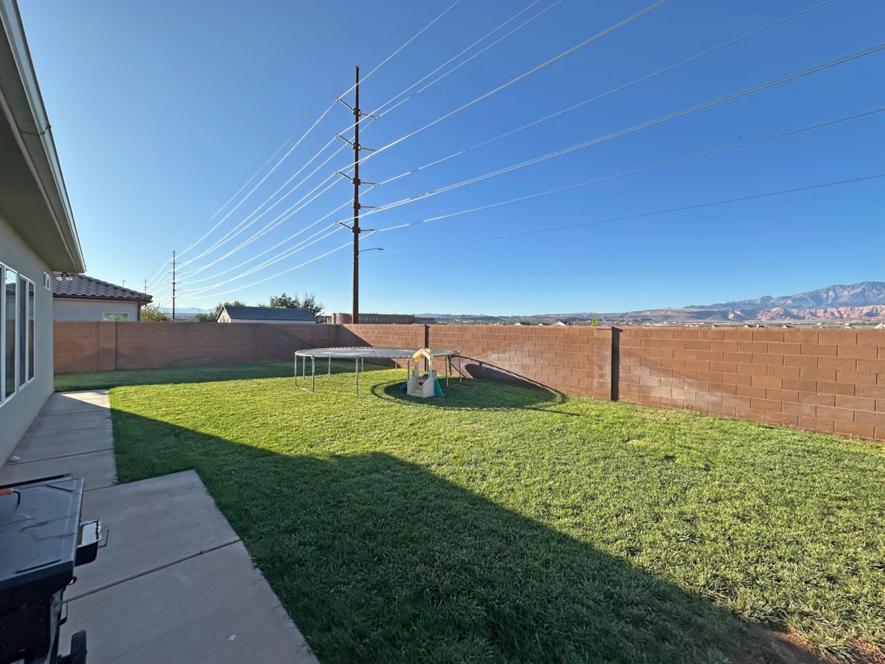 166 W Chesterfield DR Washington, UT 84780 home for sale, MLS#25-265108 - Erika Rogers Photo 23