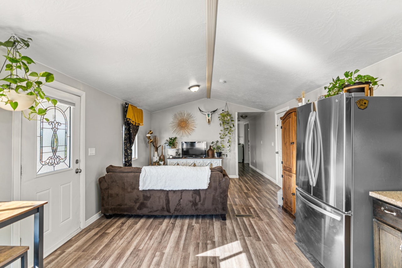 1450 N Dixie Downs RD #92 St George, UT 84770 home for sale, MLS#25-265655 - Erika Rogers Photo 7