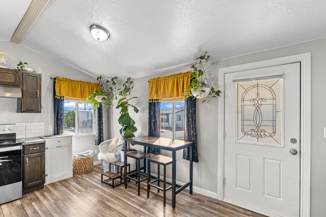 1450 N Dixie Downs RD #92 St George, UT 84770 home for sale, MLS#25-265655 - Erika Rogers Photo 8