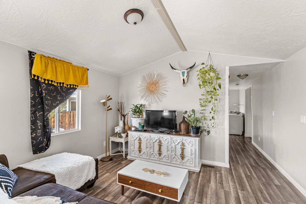 1450 N Dixie Downs RD #92 St George, UT 84770 home for sale, MLS#25-265655 - Erika Rogers Photo 10