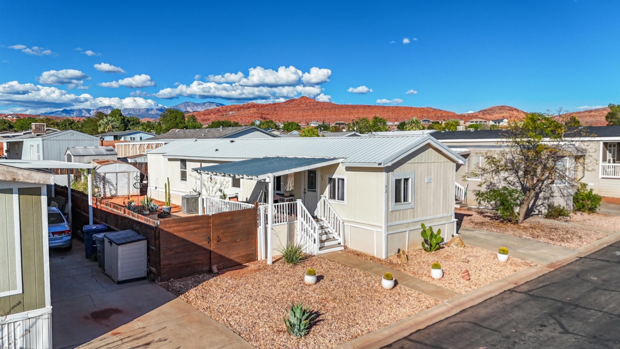 1450 N Dixie Downs RD #92 St George, UT 84770 home for sale, MLS#25-265655 - Erika Rogers Photo 25