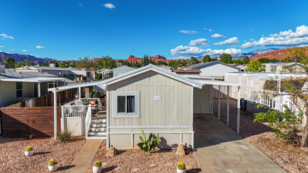 1450 N Dixie Downs RD #92 St George, UT 84770 home for sale, MLS#25-265655 - Erika Rogers Photo 28