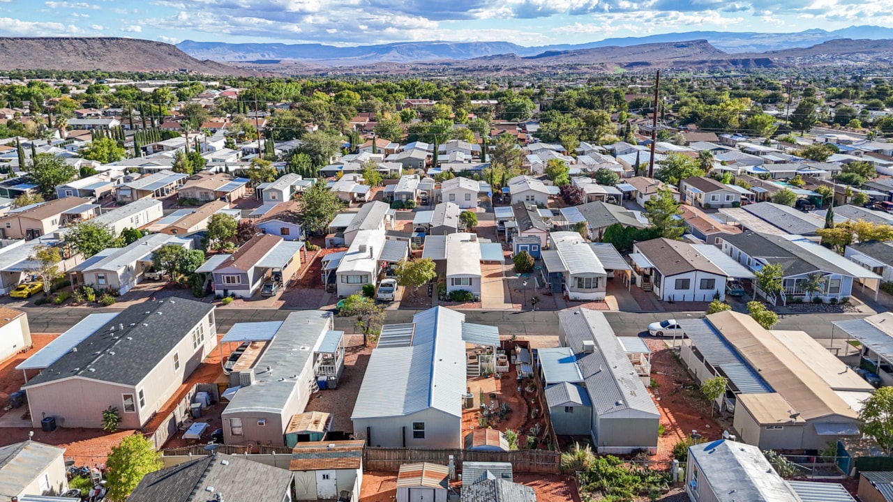 1450 N Dixie Downs RD #92 St George, UT 84770 home for sale, MLS#25-265655 - Erika Rogers Photo 30