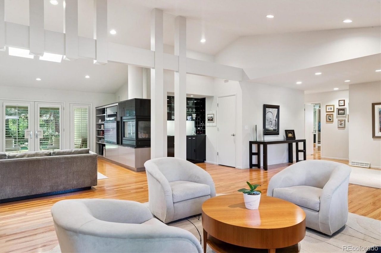 4010 S Holly St Southmoor Vista Cherry Hills Discover the ultimate fusion of TIMELESS DESIGN, MODERN LUXURY, & SERENE OUTDOOR BEAUTY in this... Cherry Hills Village Arapahoe CO 80111 3174346 home for sale $1,890,000 3174346 Photo 6