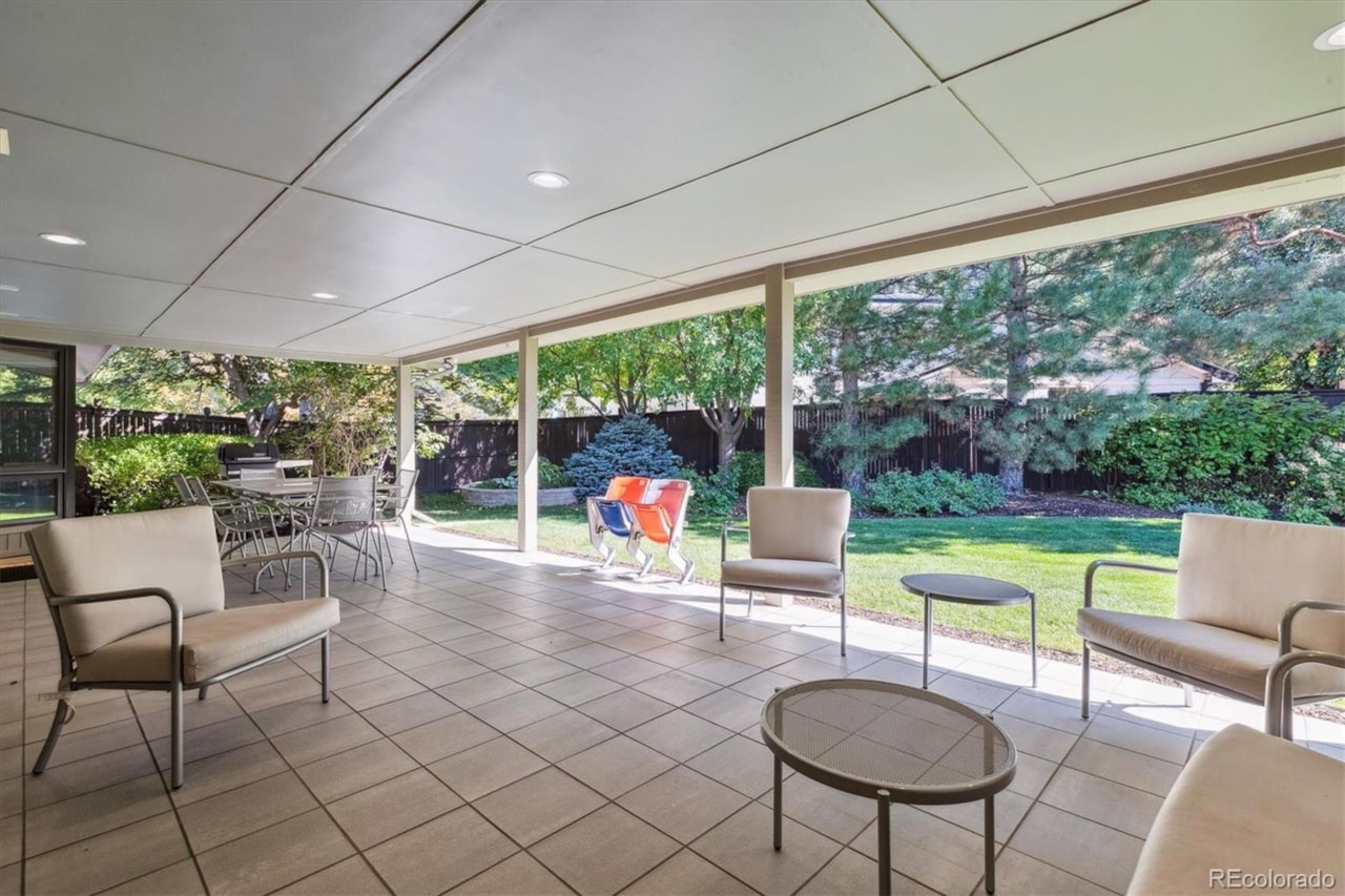 4010 S Holly St Southmoor Vista Cherry Hills Discover the ultimate fusion of TIMELESS DESIGN, MODERN LUXURY, & SERENE OUTDOOR BEAUTY in this... Cherry Hills Village Arapahoe CO 80111 3174346 home for sale $1,890,000 3174346 Photo 8