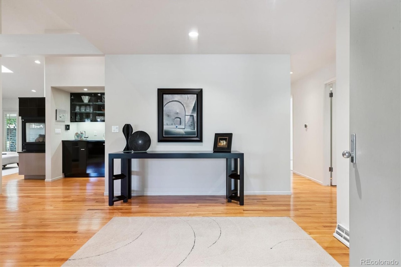 4010 S Holly St Southmoor Vista Cherry Hills Discover the ultimate fusion of TIMELESS DESIGN, MODERN LUXURY, & SERENE OUTDOOR BEAUTY in this... Cherry Hills Village Arapahoe CO 80111 3174346 home for sale $1,890,000 3174346 Photo 24