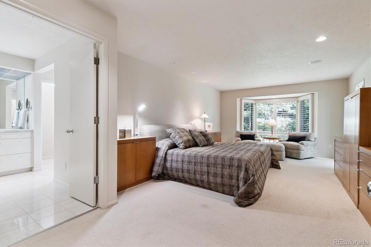 4010 S Holly St Southmoor Vista Cherry Hills Discover the ultimate fusion of TIMELESS DESIGN, MODERN LUXURY, & SERENE OUTDOOR BEAUTY in this... Cherry Hills Village Arapahoe CO 80111 3174346 home for sale $1,890,000 3174346 Photo 25