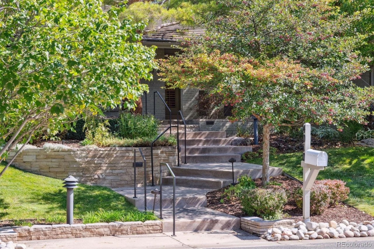 4010 S Holly St Southmoor Vista Cherry Hills Discover the ultimate fusion of TIMELESS DESIGN, MODERN LUXURY, & SERENE OUTDOOR BEAUTY in this... Cherry Hills Village Arapahoe CO 80111 3174346 home for sale $1,890,000 3174346 Photo 50