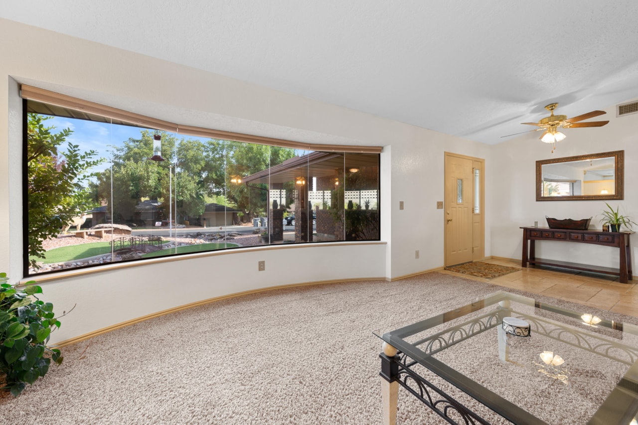 1430 Navajo DR St George, UT 84790 home for sale, MLS#25-265667 - Erika Rogers Photo 12