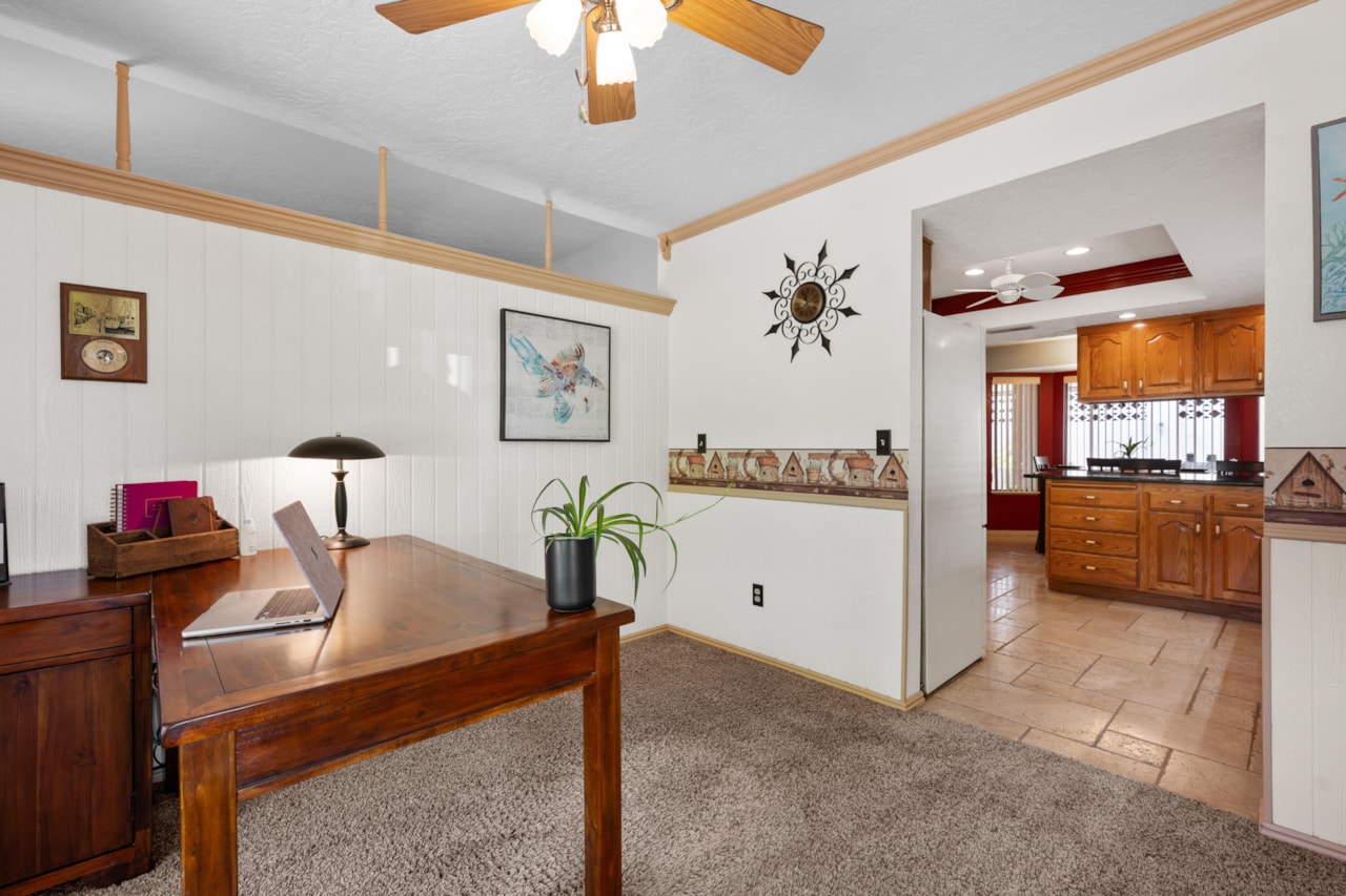 1430 Navajo DR St George, UT 84790 home for sale, MLS#25-265667 - Erika Rogers Photo 24