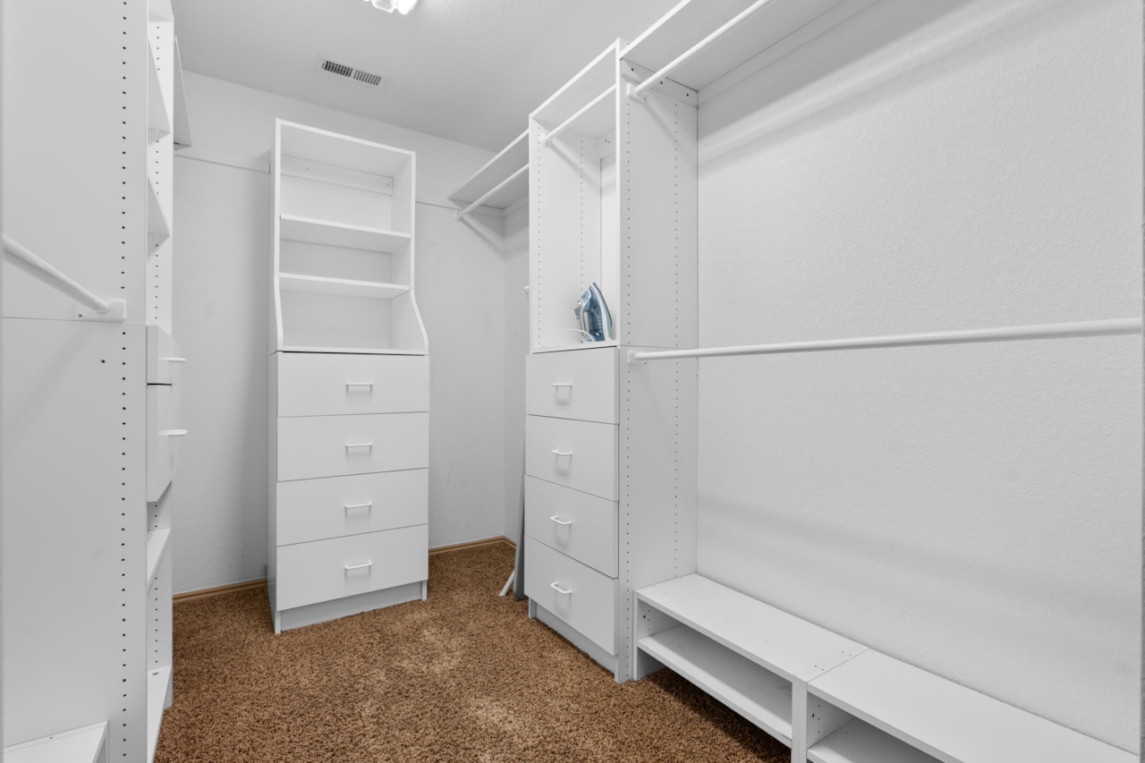 1430 Navajo DR St George, UT 84790 home for sale, MLS#25-265667 - Erika Rogers Photo 33