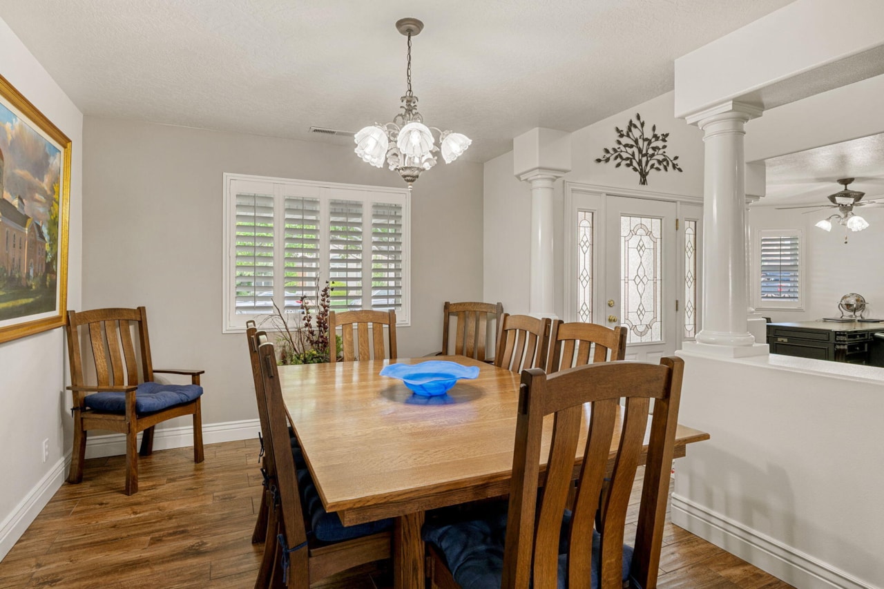 929 S Golda DR St George, UT 84790 home for sale, MLS#25-265688 - Erika Rogers Photo 12