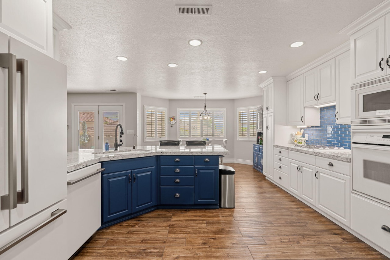 929 S Golda DR St George, UT 84790 home for sale, MLS#25-265688 - Erika Rogers Photo 15