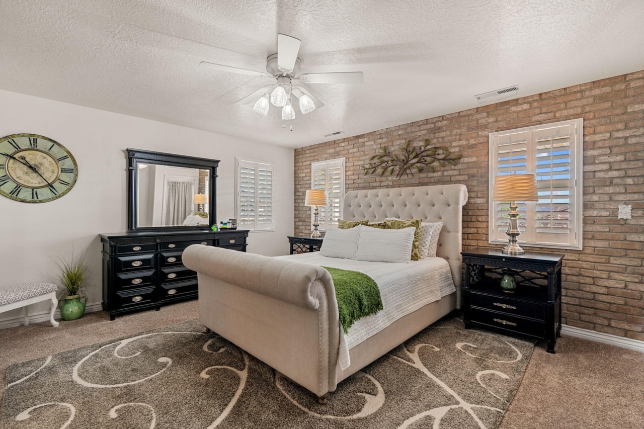 929 S Golda DR St George, UT 84790 home for sale, MLS#25-265688 - Erika Rogers Photo 24