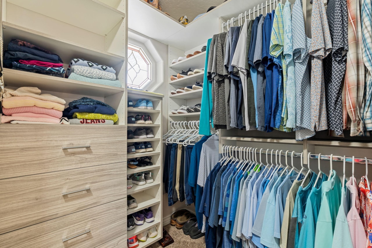 929 S Golda DR St George, UT 84790 home for sale, MLS#25-265688 - Erika Rogers Photo 30