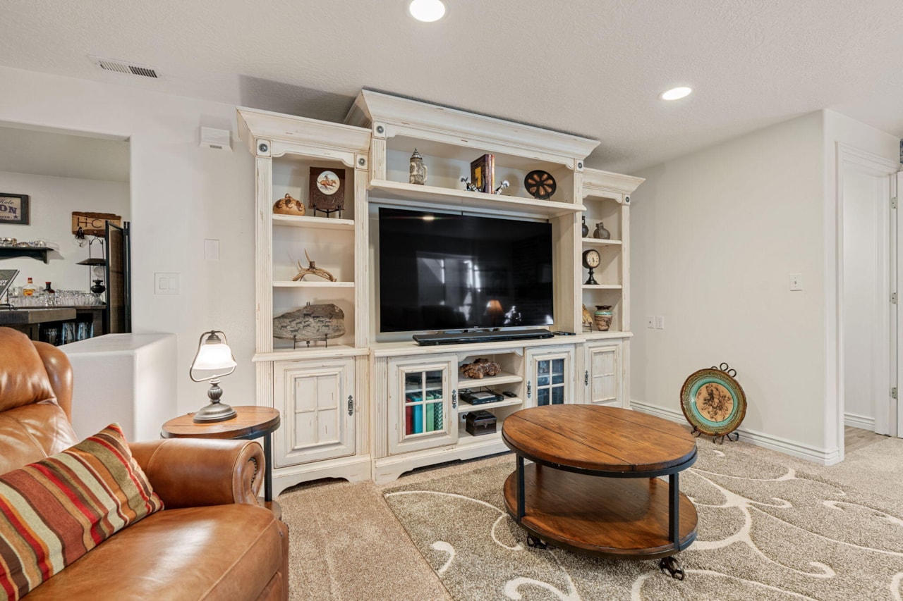 929 S Golda DR St George, UT 84790 home for sale, MLS#25-265688 - Erika Rogers Photo 38