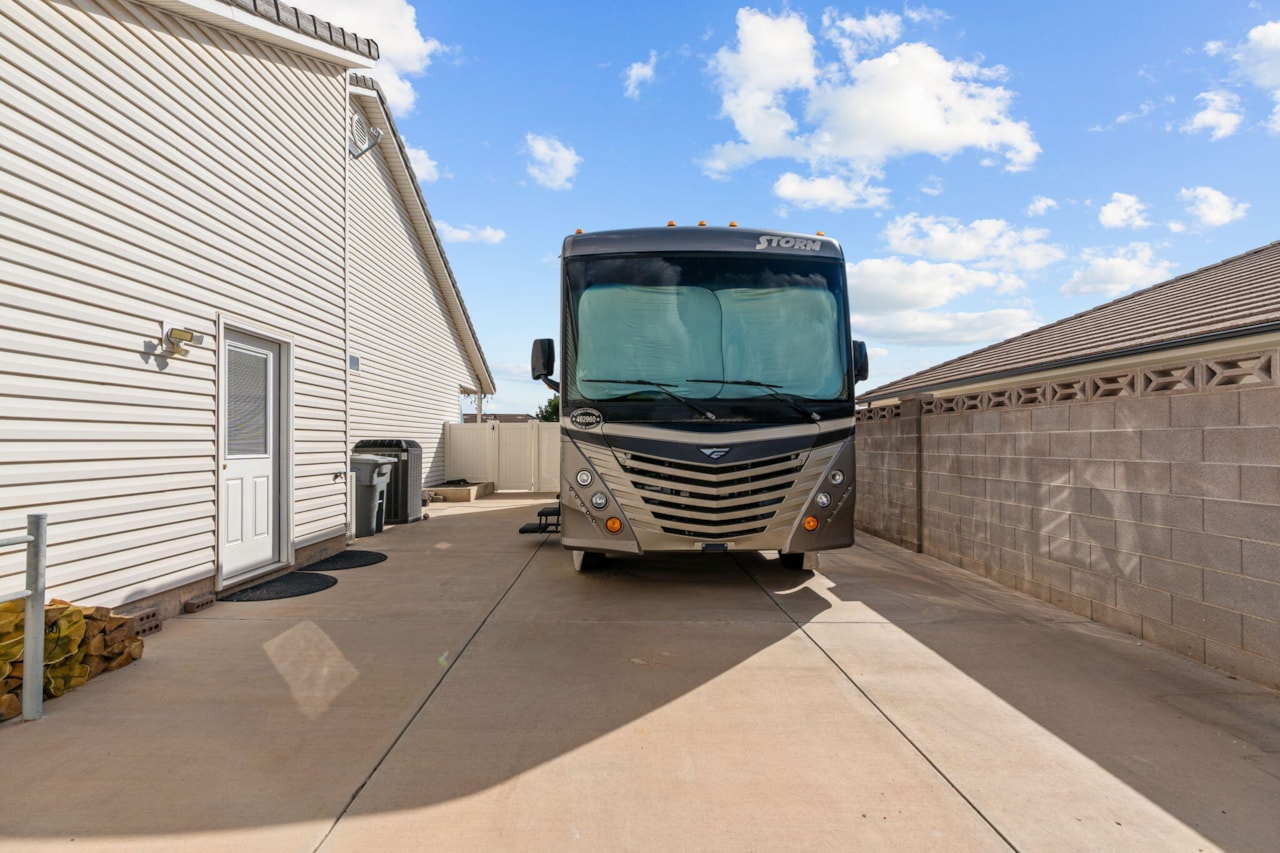 929 S Golda DR St George, UT 84790 home for sale, MLS#25-265688 - Erika Rogers Photo 61