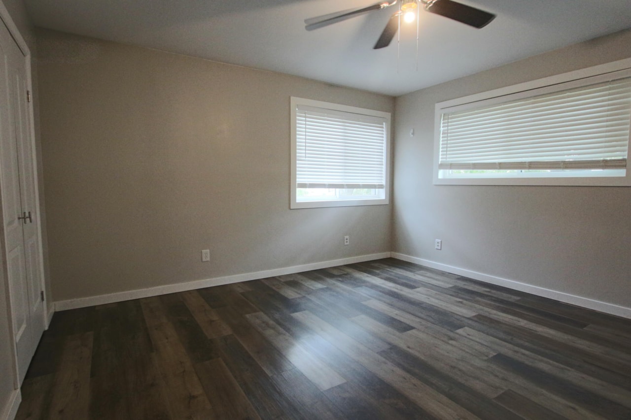 419 S 100 ST E Washington, UT 84780 home for sale, MLS#25-265449 - Erika Rogers Photo 27