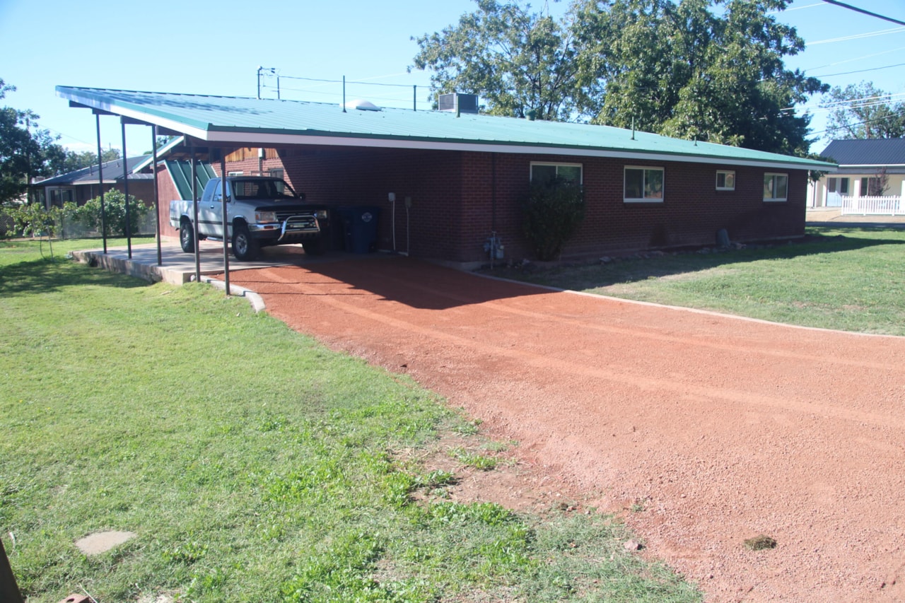 419 S 100 ST E Washington, UT 84780 home for sale, MLS#25-265449 - Erika Rogers Photo 34