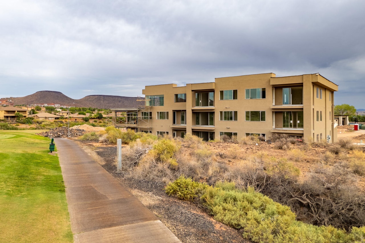 271 Country Ln LN #60 St George, UT 84770 condo for sale, MLS#25-265722 - Erika Rogers Photo 11