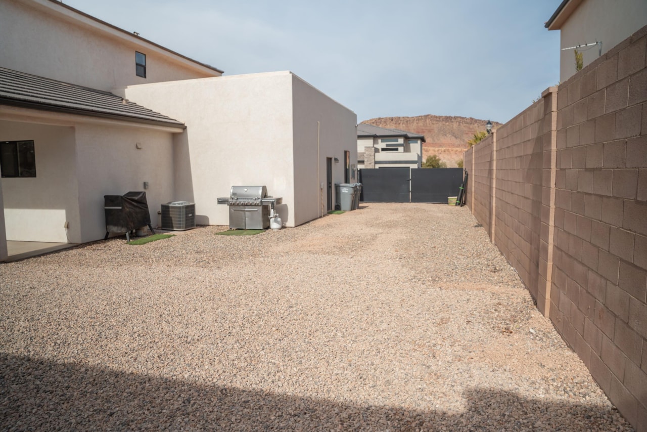 Addressess Withheld Washington, UT 84780 home for sale, MLS#25-257811 - Erika Rogers Photo 4