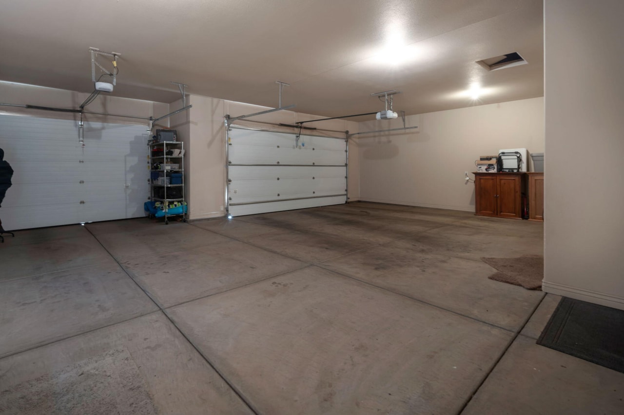 1691 N Palo Verda DR St George, UT 84770 home for sale, MLS#25-265733 - Erika Rogers Photo 24