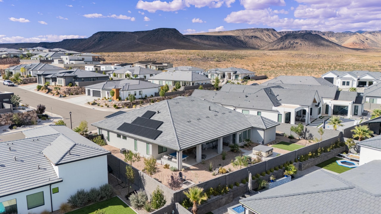 2204 N Fairway Washington, UT 84780 home for sale, MLS#25-265699 - Erika Rogers Photo 42