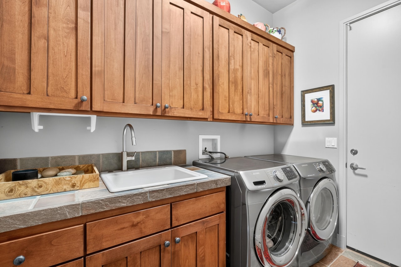 1858 W 10  N St George, UT 84770 home for sale, MLS#25-265718 - Erika Rogers Photo 51