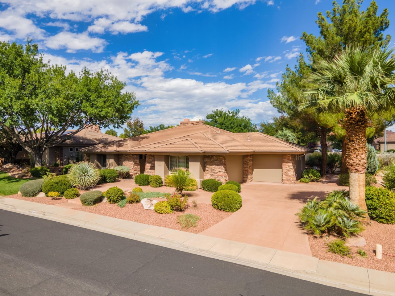 1858 W 10  N St George, UT 84770 home for sale, MLS#25-265718 - Erika Rogers Photo 70