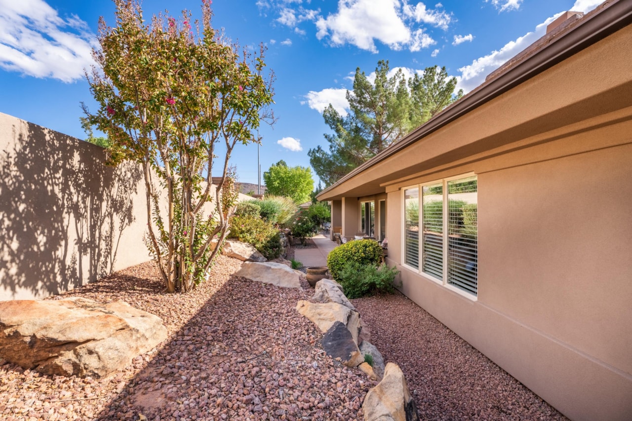 1858 W 10  N St George, UT 84770 home for sale, MLS#25-265718 - Erika Rogers Photo 65