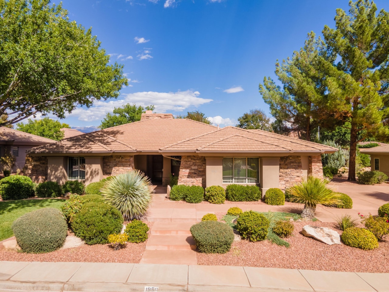 1858 W 10  N St George, UT 84770 home for sale, MLS#25-265718 - Erika Rogers Photo 66