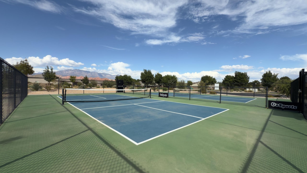 25 N Highland Parkway Washington, UT 84780 home for sale, MLS#25-265751 - Erika Rogers Photo 37