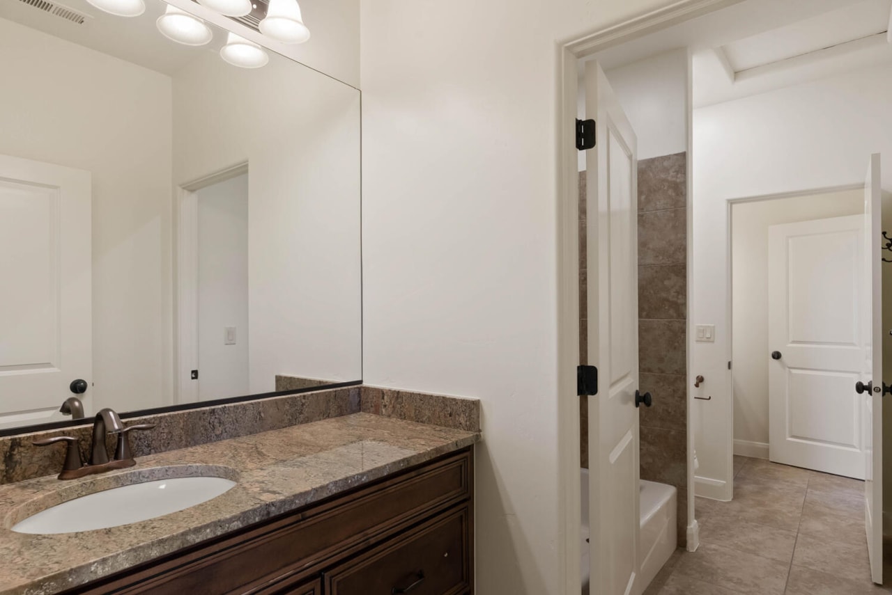 3134 S 355  W Washington, UT 84780 home for sale, MLS#25-260807 - Erika Rogers Photo 31