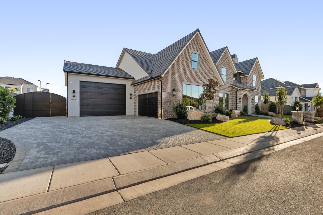 668 E Chloe LN Washington, UT 84780 home for sale, MLS#25-265754 - Erika Rogers Photo 77