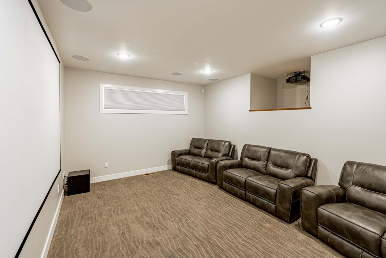 4061 S 2420 St George, UT 84790 home for sale, MLS#25-264957 - Erika Rogers Photo 20